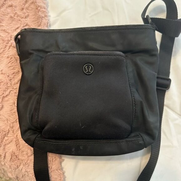 Lululemon All Set Mini Black Bucket - Picture 2 of 11